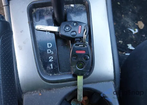 2005 Honda Accord 2.4 Ex from USA, damaged, VIN 1HGCM56755A002221